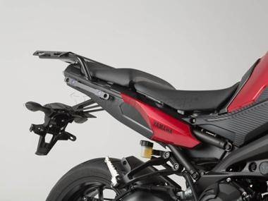 ZESTAW KUFRÓW BOCZNYCH TRAX ADV I STELAŻY SW-MOTECH YAMAHA MT-09 TRACER (14-18) SILVER 37/37 L