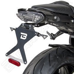 Barracuda Yamaha MT10 Mocowanie tablicy