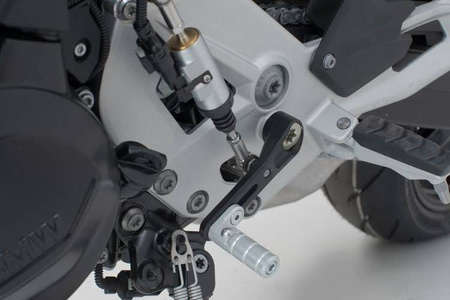 DŹWIGNIA ZMIANY BIEGÓW SW-MOTECH BMW F 900 R (19-) BLACK/SILVER