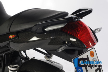 Osłona tylnej lampy - carbon BMW R 1200 R (2011-2014) ILMBERGER RHO.015.R120R.K