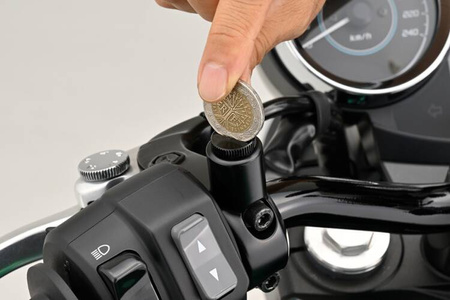 Śruba zaślepka do otworu lusterka  M10-P1.25/prawe czarna