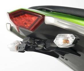 MOCOWANIE TABLICY REJESTRACYJNEJ KAWASAKI Z1000SX (NIE DLA WERSJI TOURING) BLACK