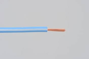 Przewód  AVS0.75  jasny niebieski/biały  2m