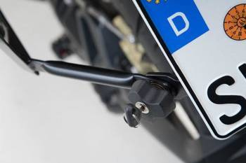 ZESTAW ZABEZPIECZAJĄCY STELAŻE PRO PRZED KRADZIEŻĄ SW-MOTECH ANTI-THEFT 2 KLUCZE BLACK