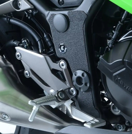 OSŁONA WAHACZA RG RACING KAWASAKI NINJA 300 / NINJA 250 13-17 / Z250 13-18 / Z300, 3 CZĘŚCI BLACK