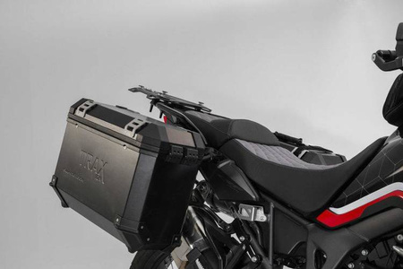 ZESTAW KUFRÓW BOCZNYCH TRAX ION I STELAŻY SW-MOTECH CRF1000L AFRICA TWIN (15-17) BLACK 45/37L