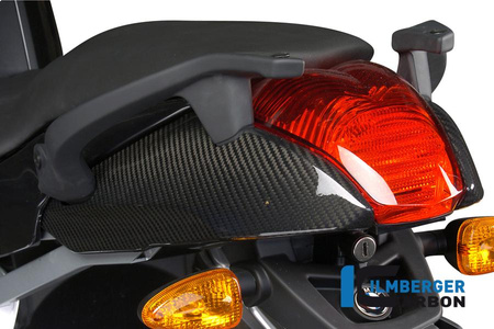 Osłona tylnej lampy carbon do motocykla BMW K 1200 R (2005-2008) / K 1200 R Sport (2007-2011) / K 1300 R (2008-teraz) - carbon ILMBERGER RHO.007.K120R.K