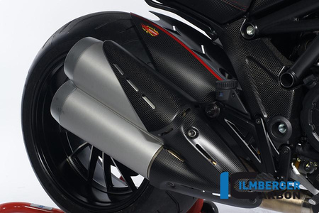 Osłona boczna wydechu carbon do motocykla DUCATI Diavel (2011-2013) - czarna ILMBERGER AHS.003.DIAVE.K