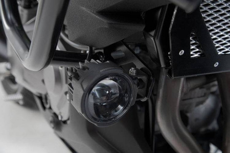 ZESTAW MONTAŻOWY LAMP SW-MOTECH MOTO GUZZI V85 TT (19-) BLACK