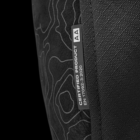 TRACKER MEN JKT BLK Shima