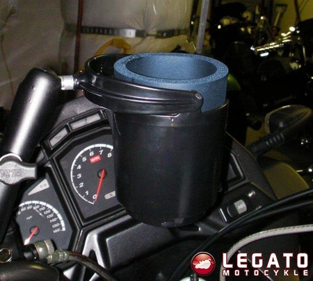 Samopoziomujący uchwyt na napoje montowany do ramy kierownicy lub do podstawy hamulca / sprzęgła w motocyklu