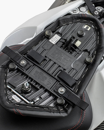 KRIEGA Triumph Speed Triple Fit Kit zestaw pasków