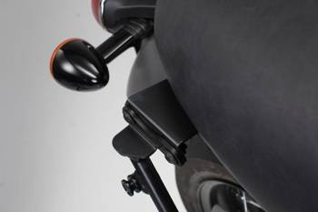 ADAPTER DO STELAŻA SLC NA PRAWĄ STRONĘ SW-MOTECH BONNEVILLE T100/120 (16-) BLACK