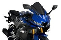 Mocno przyciemniany (F)