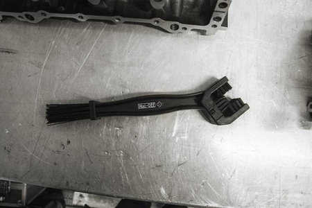 350 - Szczotka do czyszczenia łańcucha - Motorcycle Chain Brush