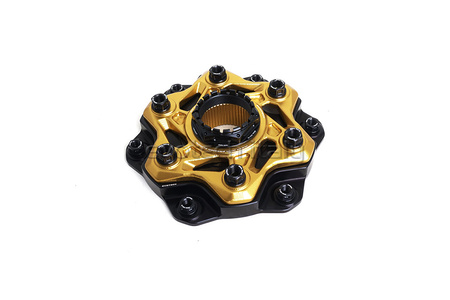 EVOTECH RC Zestaw mocujący zębatkę tylną  Triumph Speed Triple 1200 RS 2021-2025