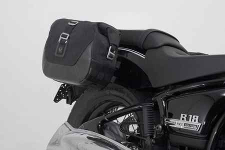 ZESTAW SAKW I STELAŻY LEGEND GEAR LC BLACK EDITION SW-MOTECH BMW R18 (20-)