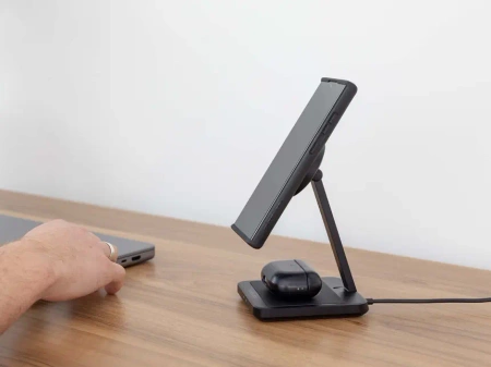 Biurkowa ładowarka indukcyjna Quad Lock® MAG Dual