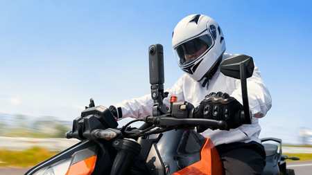 Insta360 X4 Motorcycle Bundle