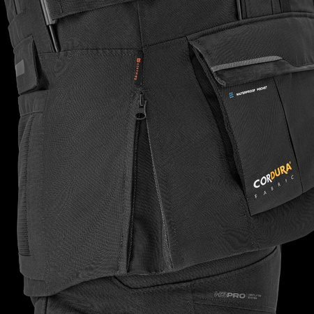 TRACKER MEN JKT BLK Shima