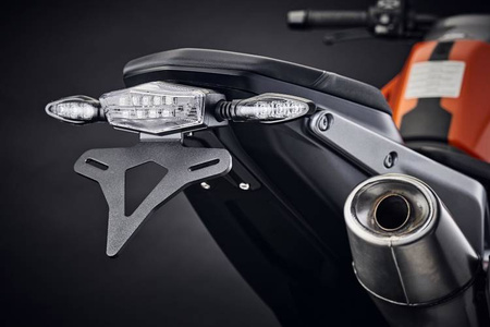 Evotech Performance mocowanie tablicy - KTM 890 Duke (2021+) (Clear Rear Light) (PRN014017-05)
