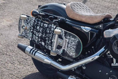 UCHWYT BAGAŻNIKA BOCZNEGO NA PRAWĄ STRONĘ SW-MOTECH UNIWERSALNY BLACK