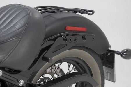 ZESTAW SAKW I STELAŻY LEGEND GEAR LH1/LH1 SW-MOTECH 2X195L HARLEY-DAVIDSON SOFTAIL SLIM (12-17)