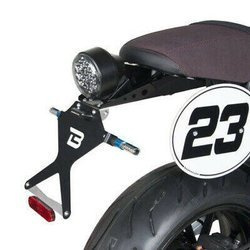 Barracuda Yamaha XSR900 mocowanie tablicy