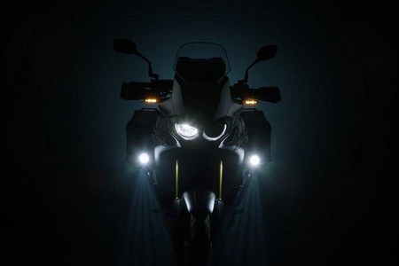 ZESTAW ŚWIATEŁ DROGOWYCH EVO SW-MOTECH SUZUKI DL1000/650 KAWASAKI KLV1000 BLACK