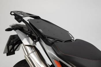 STELAŻ SEAT-RACK POD PŁYTĘ MONTAŻOWĄ KUFRA SW-MOTECH KTM 790 DUKE (18-) BLACK
