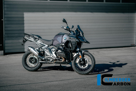 Ochrona pięty prawa matte carbon do BMW R 1300 GS Adventure (od 2024) ILMBERGER CM.FSR.002.24GSA