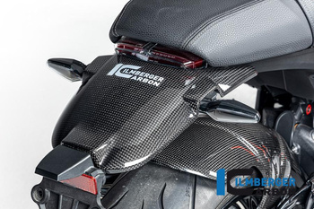 Osłona mocowania kierunkowskazu - carbon glossy BMW R 12 NineT Carbon (od 2024) ILMBERGER CG.BHO.006.R12NT