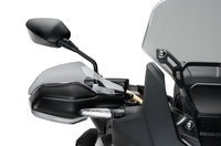 Lekko przyciemniany (H)