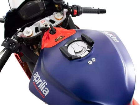 Aprilia RS/Tuono 660 (2020-) Tank ring Lock it