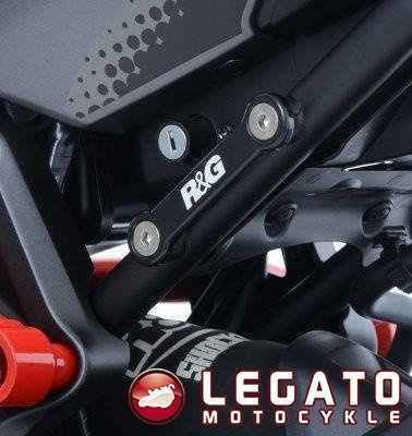 ZAŚLEPKA PODNÓŻKA RG RACING YAMAHA MT-07, PARA BLACK