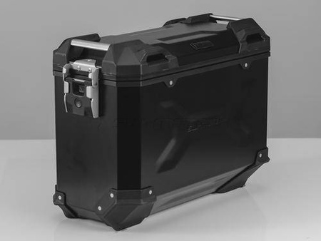 ZESTAW KUFRÓW BOCZNYCH TRAX ADV I STELAŻY SW-MOTECH YAMAHA MT-09 TRACER (14-18) BLACK 37/37 L