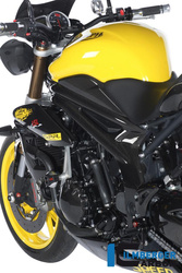Panel boczny zbiornika (lewy) - carbon Triumph Speed Triple (2011-now) ILMBERGER TSL.011.TRSPT.K