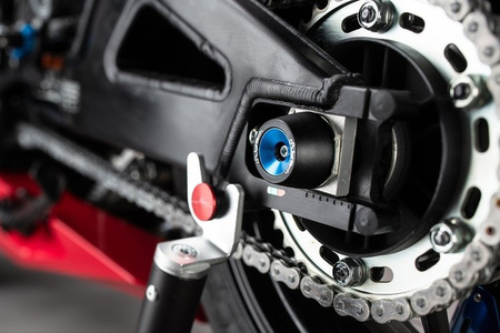 Crash pady osi LighTech SUZUKI GSX-R 600/750 2006-2010