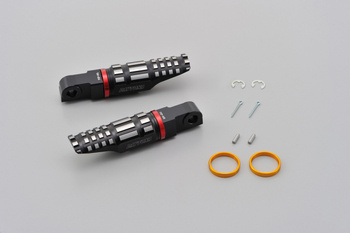 "TKM" Podnóżki pasażera SUZUKI