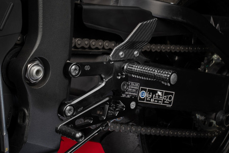 GILLES Sety sportowe podnóżków FXR Honda CBR 600RR 2024-2026