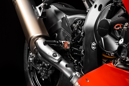 GILLES Sety podnóżków MUE2 Honda CBR 1000 RR 2020-2025