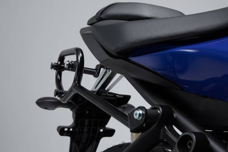 STELAŻ BOCZNY SLC PRAWY SW-MOTECH YAMAHA MT-07 (14-) BLACK