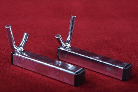 Uchwyty model V ocynkowane GRIP do podnośnika PM300 pod rolki wahacza