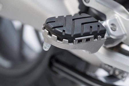 PODNÓŻKI ION SW-MOTECH BMW R 1200 R/RS (15-) R 1250 R/RS (18-) SILVER