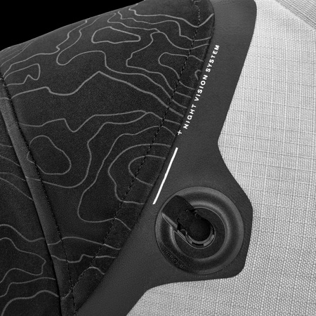 TRACKER MEN JKT LIGHT GREY Shima