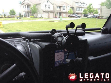 Uchwyt X-Grip™ montowany do ramy kierownicy