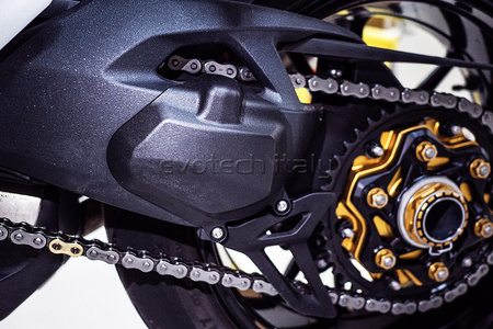 EVOTECH RC Osłona wahacza Triumph Speed Triple 1200 2021-2025