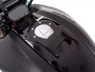 Ducati Diavel 1260/S (2019-) Tank ring Lock it
