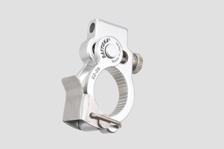 DAYTONA 3-PUNKTOWY UCHWYT NA SMARTFONE, MOCOWANY NA KIEROWNICY, Z MOŻLIWOŚCIĄ SZYBKIEGO DEMONTAŻU 80219