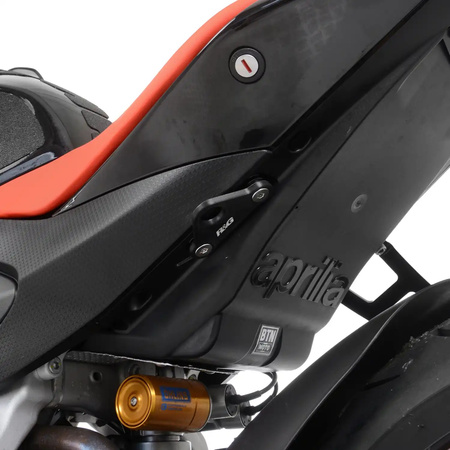 UCHWYTY NA PASY TRANSPORTOWE RG RACING 2 SZT APRILIA RSV4 1100 (FACTORY) 21-/TUONO 1100 21- GOLD